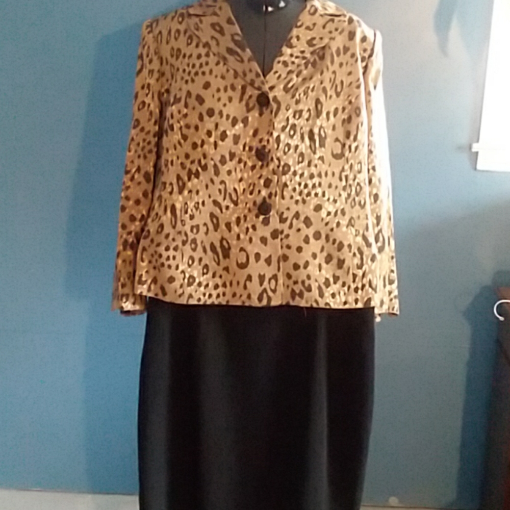 Le Suit  Woman 2PCS Size 20W